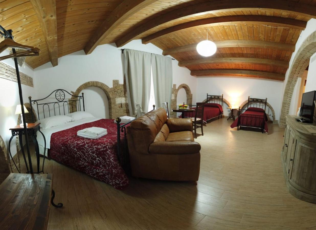 Residenza Delle Grazie Bed & Breakfast Miglionico Exterior photo