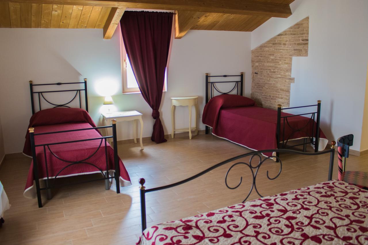 Residenza Delle Grazie Bed & Breakfast Miglionico Exterior photo