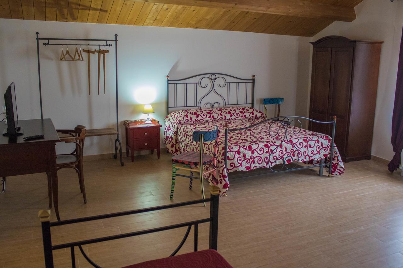 Residenza Delle Grazie Bed & Breakfast Miglionico Exterior photo