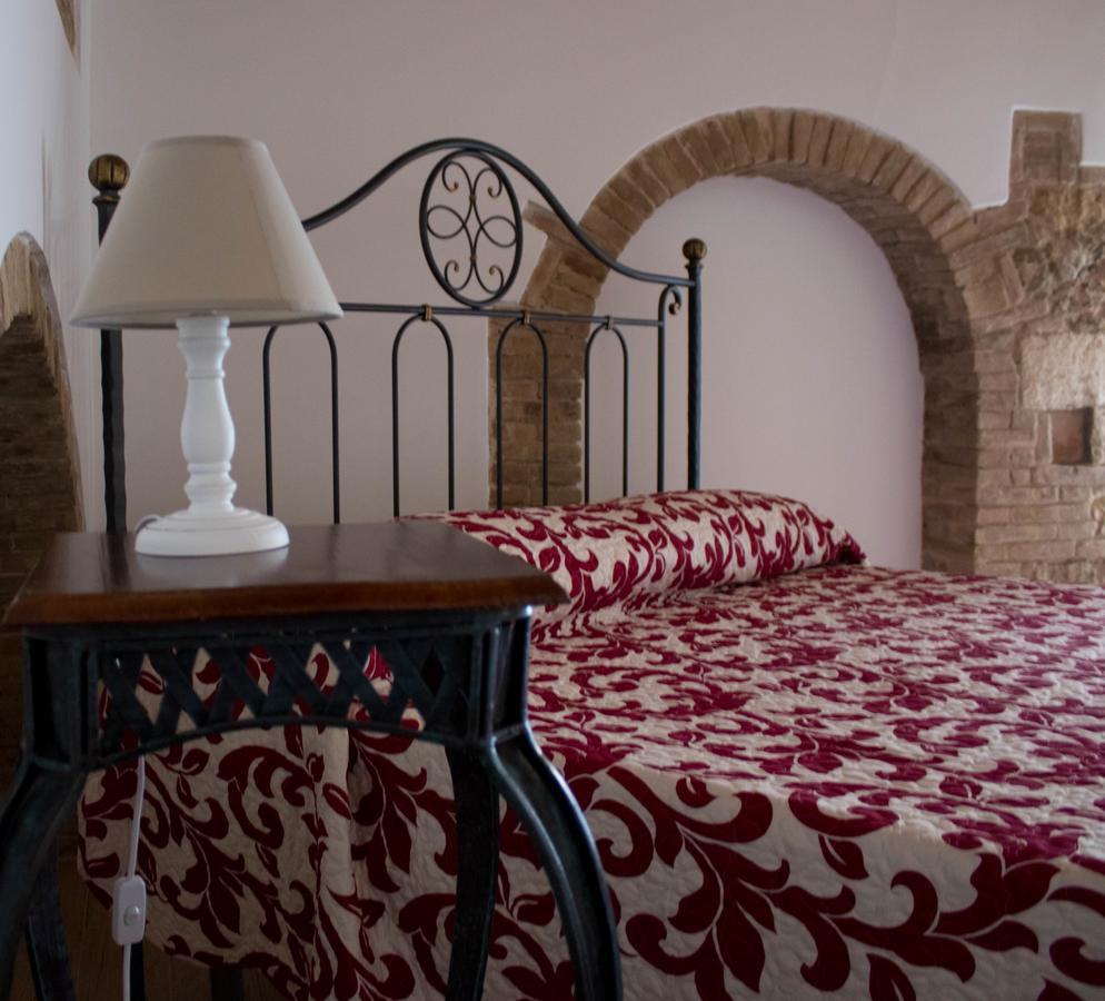 Residenza Delle Grazie Bed & Breakfast Miglionico Exterior photo