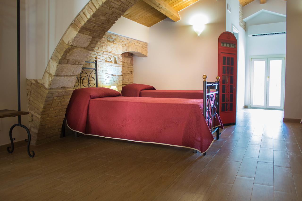 Residenza Delle Grazie Bed & Breakfast Miglionico Exterior photo